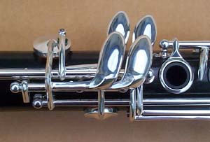 The superior right-hand mechanism used on Peter Eaton clarinets